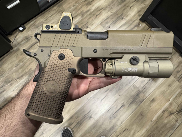 uber-rare-nighthawk-sandhawk-2011-9mm-fde-big-1
