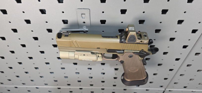 uber-rare-nighthawk-sandhawk-2011-9mm-fde-big-4