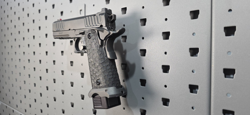 rare-sti-staccato-p-2011-9mm-415-full-rail-big-4