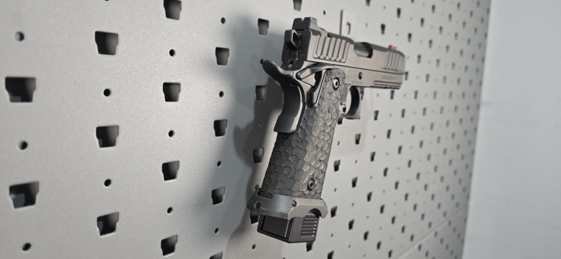 rare-sti-staccato-p-2011-9mm-415-full-rail-big-13