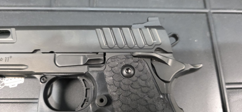 uber-rare-sti-dvc-carry-saami-9mm-big-2