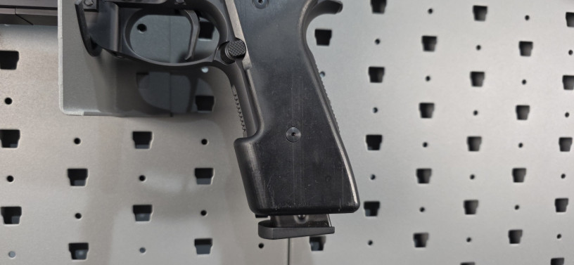 unobtainium-sla-beretta-m9a1-robocop-auto-9-kit-big-5