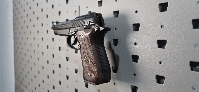 beretta-84fs-cheetah-380-acp-big-5