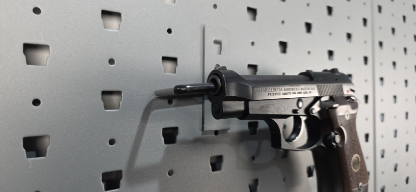 beretta-84fs-cheetah-380-acp-big-1