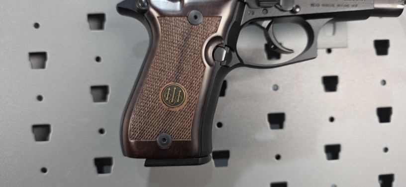 beretta-84fs-cheetah-380-acp-big-13