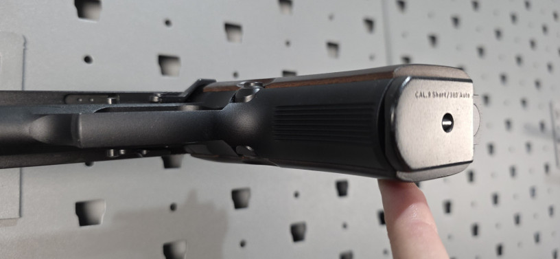 beretta-84fs-cheetah-380-acp-big-7