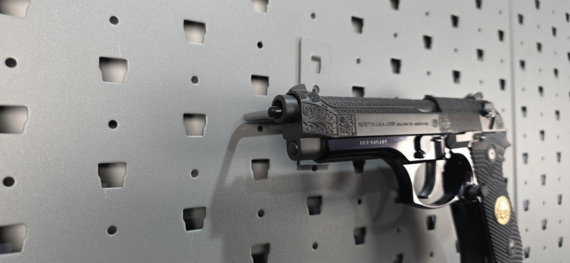 custom-beretta-92fs-blackbeards-customs-black-pearl-12-of-100-big-1