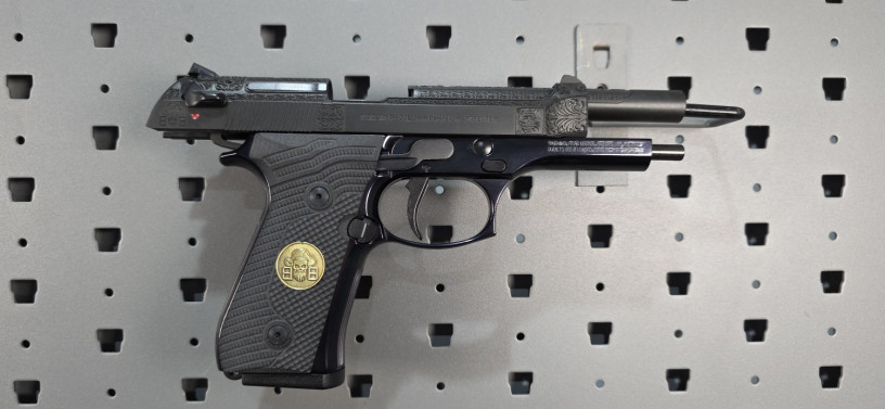 custom-beretta-92fs-blackbeards-customs-black-pearl-12-of-100-big-26