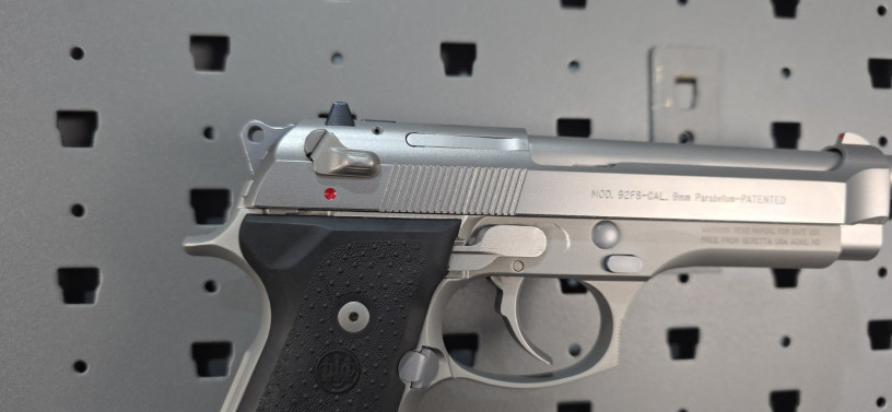 rare-beretta-92fs-inox-ghost-big-13