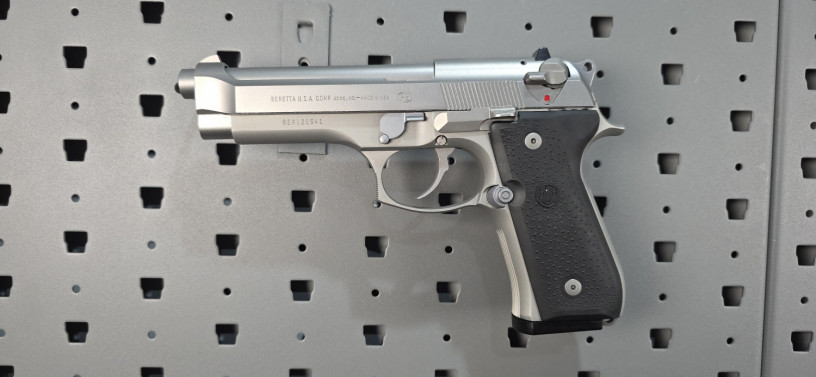 rare-beretta-92fs-inox-ghost-big-0