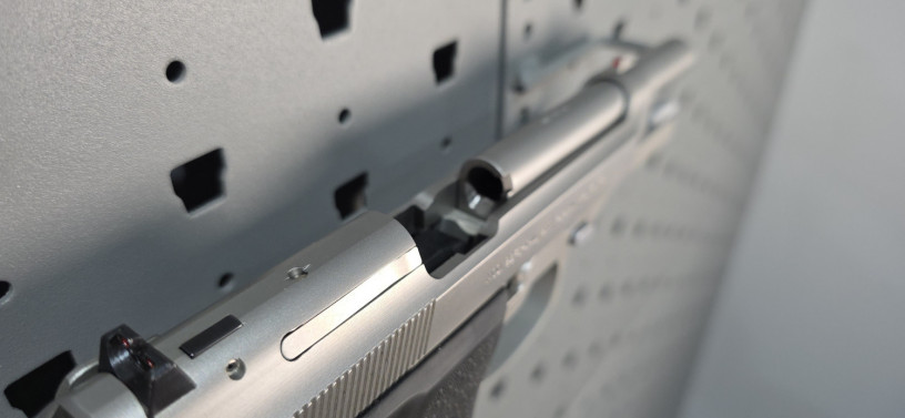 rare-beretta-92fs-inox-ghost-big-20