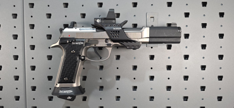 custom-beretta-92x-performace-race-pistol-big-12