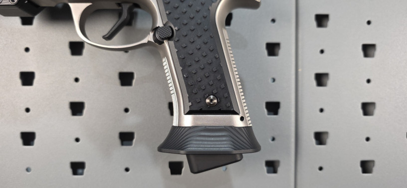 custom-beretta-92x-performace-race-pistol-big-6