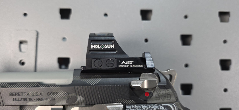 custom-beretta-m9a1-compact-blackbeards-customs-snow-topo-big-5