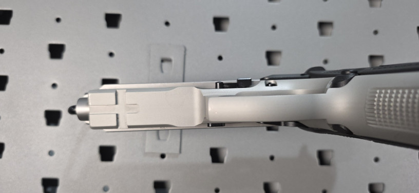 rare-beretta-m9a1-compact-inox-9mm-big-8