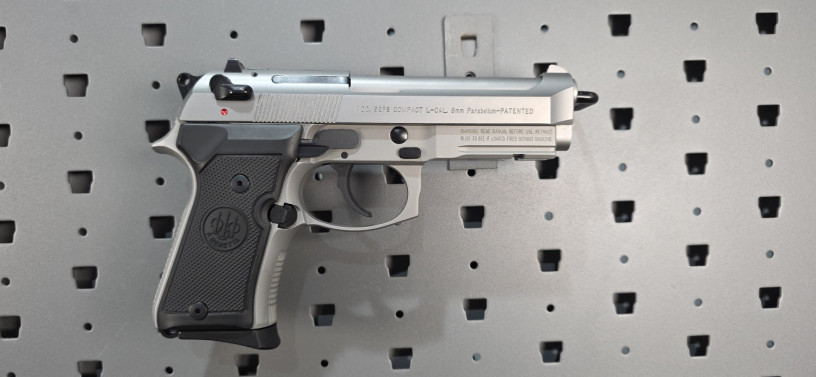 rare-beretta-m9a1-compact-inox-9mm-big-10
