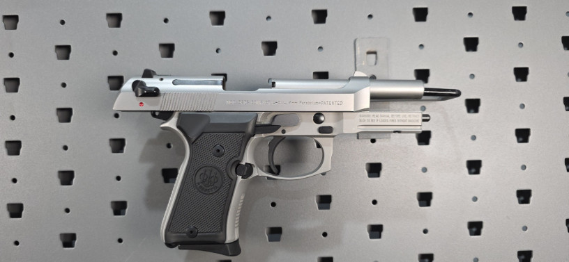 rare-beretta-m9a1-compact-inox-9mm-big-16