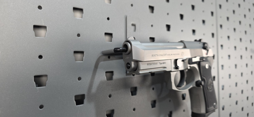 rare-beretta-m9a1-compact-inox-9mm-big-1