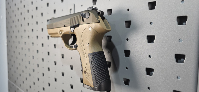 custom-beretta-px4-storm-fde-cerakote-9mm-big-5