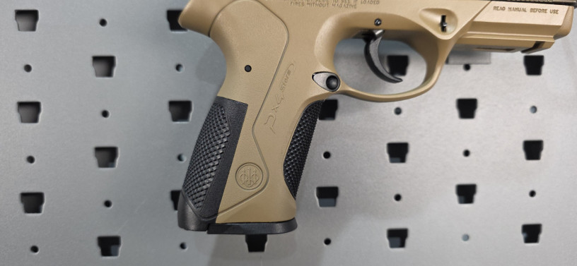 custom-beretta-px4-storm-fde-cerakote-9mm-big-13