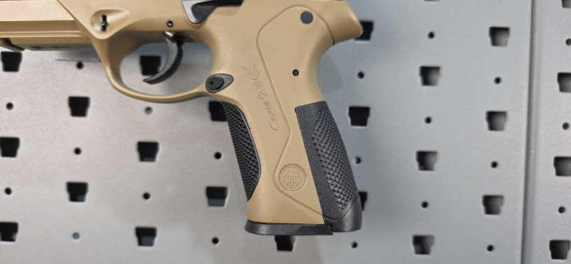 custom-beretta-px4-storm-fde-cerakote-9mm-big-4