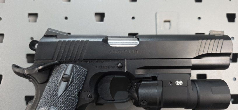 colt-1911-colt-combat-unit-rail-gun-45-acp-big-12