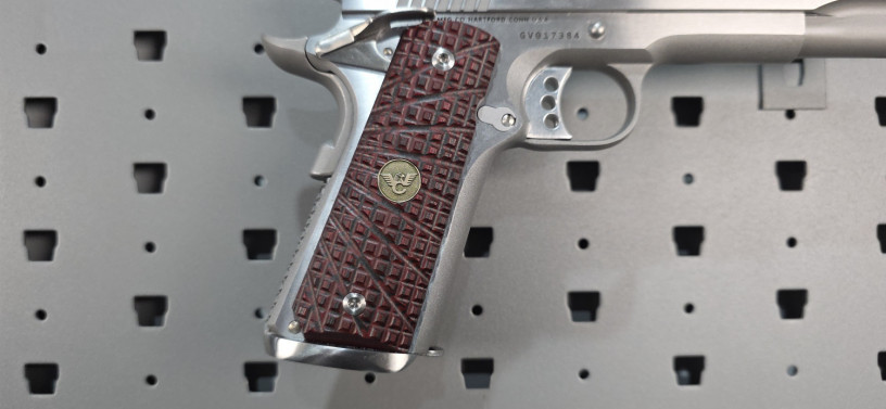 custom-colt-1911-gold-cup-trophy-38-super-wilson-upgrades-big-15