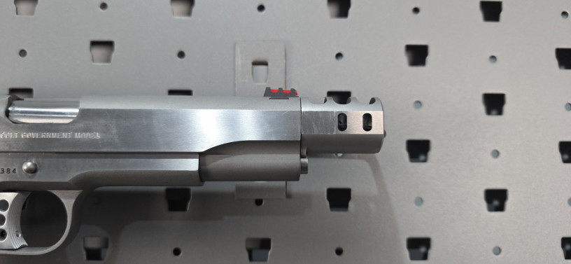 custom-colt-1911-gold-cup-trophy-38-super-wilson-upgrades-big-12