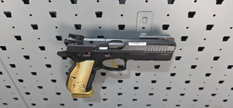 rare-cz-shadow-2-gold-digger-talo-special-edition-big-15