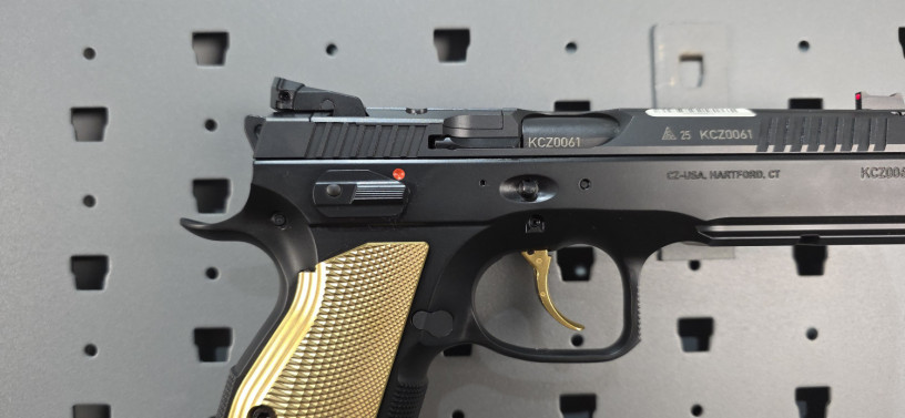 rare-cz-shadow-2-gold-digger-talo-special-edition-big-12