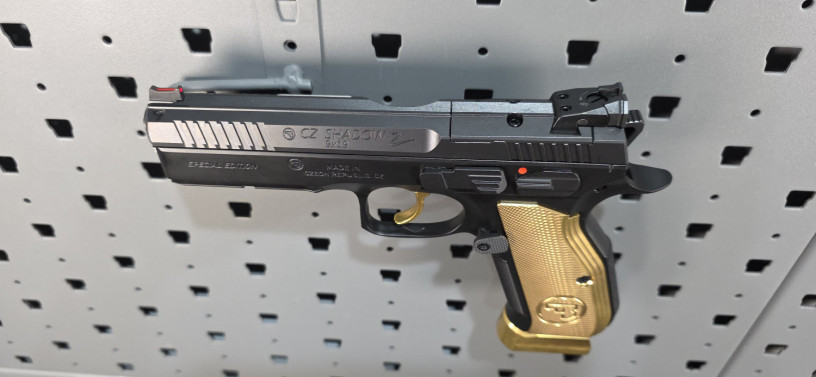 rare-cz-shadow-2-gold-digger-talo-special-edition-big-9