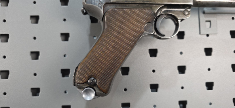 rare-1913-dwm-p08-luger-with-bohler-stahl-barrel-big-15
