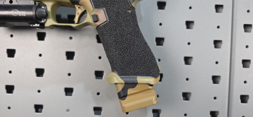 custom-glock-17-g3-agency-x-clkustoms-big-4