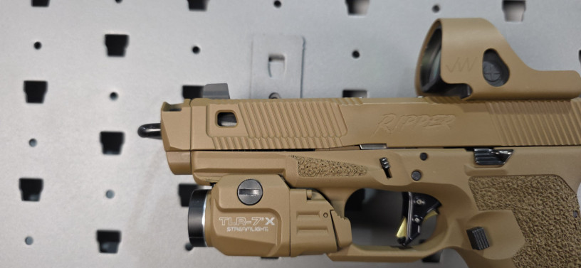 custom-glock-19-g3-ripper-fde-with-sro-ramjet-big-2