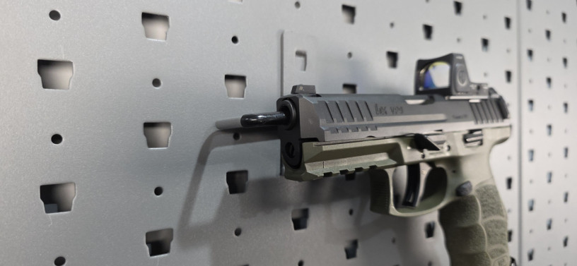 rare-heckler-koch-vp9-odg-9mm-with-extras-big-1