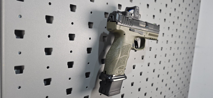 rare-heckler-koch-vp9-odg-9mm-with-extras-big-11