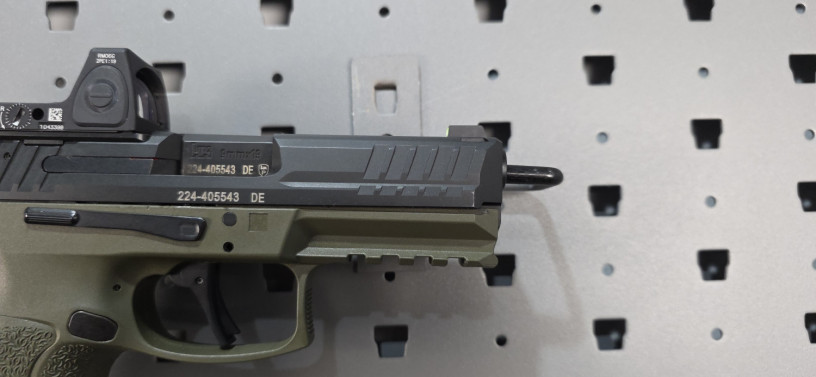 rare-heckler-koch-vp9-odg-9mm-with-extras-big-8