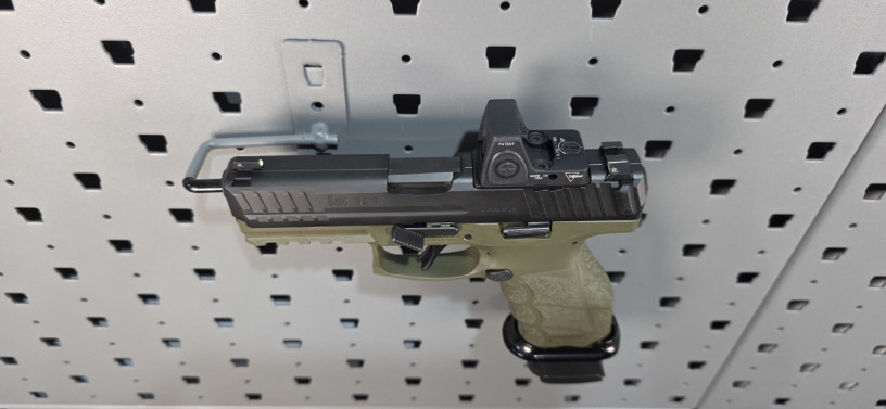 rare-heckler-koch-vp9-odg-9mm-with-extras-big-6