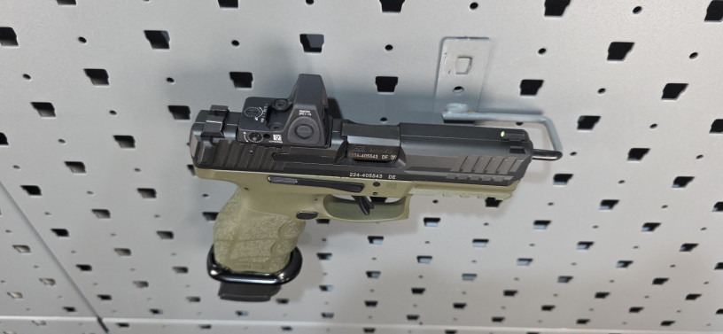 rare-heckler-koch-vp9-odg-9mm-with-extras-big-12