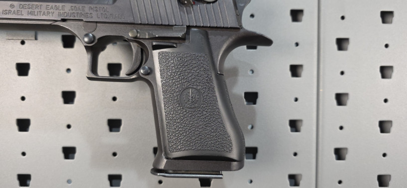 rare-imi-desert-eagle-50-ae-ported-barrel-big-5