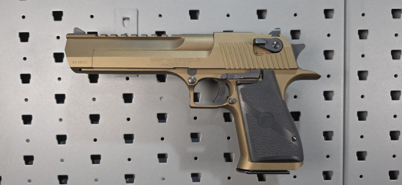magnum-research-desert-eagle-burnt-bronze-44-magnum-big-0