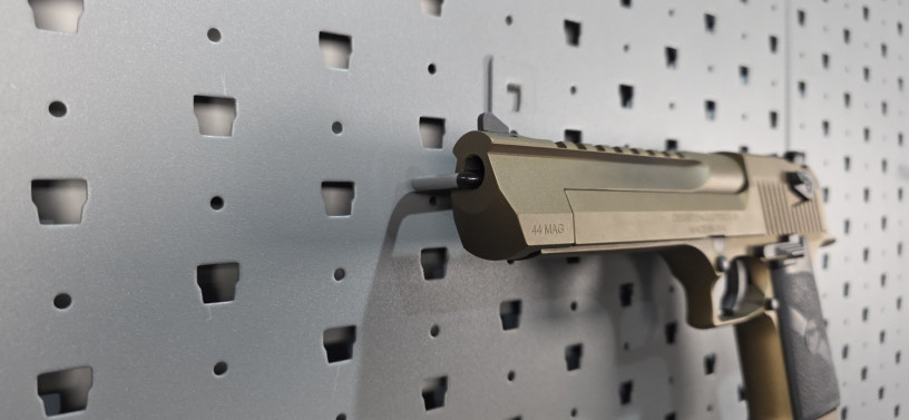 magnum-research-desert-eagle-burnt-bronze-44-magnum-big-1