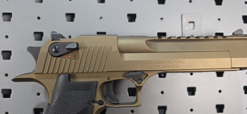 magnum-research-desert-eagle-burnt-bronze-44-magnum-big-13