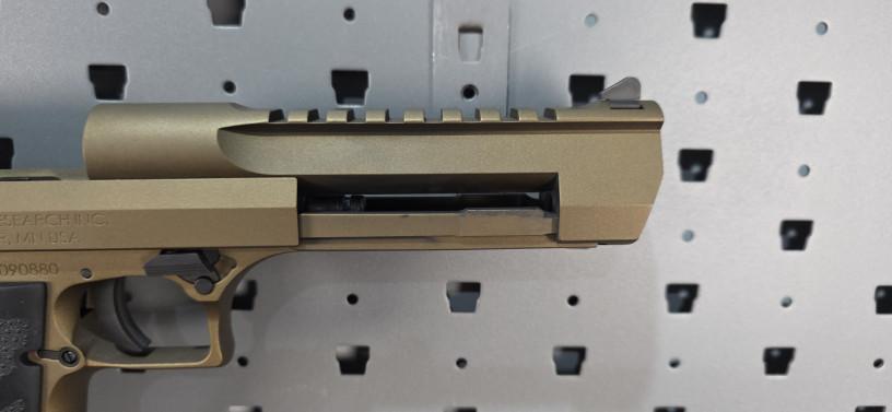 magnum-research-desert-eagle-burnt-bronze-44-magnum-big-18