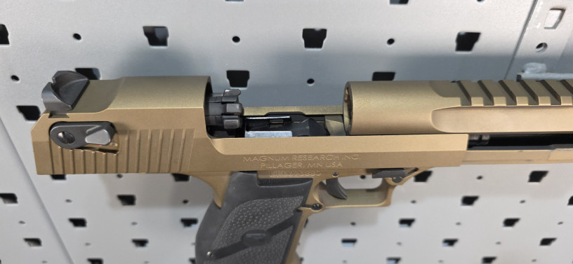 magnum-research-desert-eagle-burnt-bronze-44-magnum-big-19