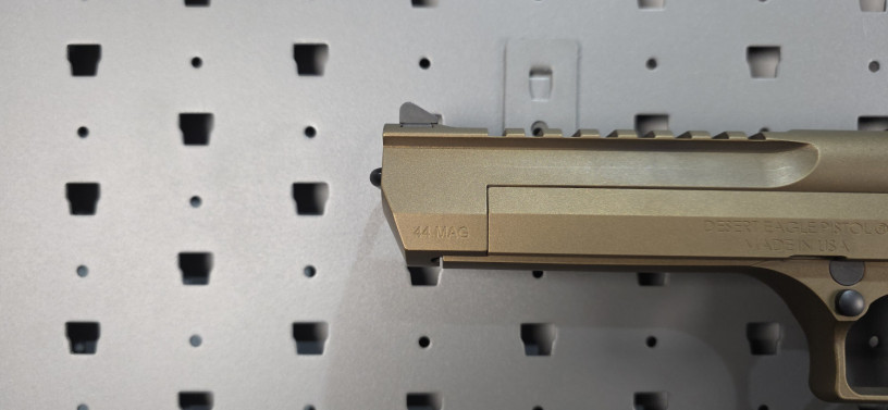 magnum-research-desert-eagle-burnt-bronze-44-magnum-big-2