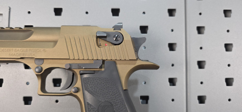 magnum-research-desert-eagle-burnt-bronze-44-magnum-big-4