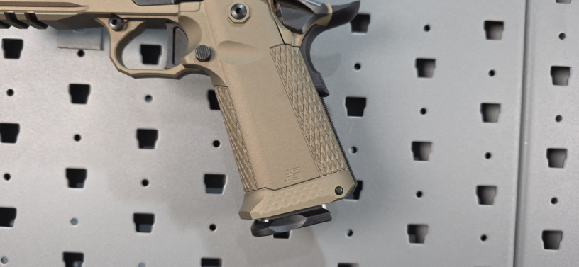 jacob-grey-twc-9-two-tone-blackfde-9mm-2011-big-4