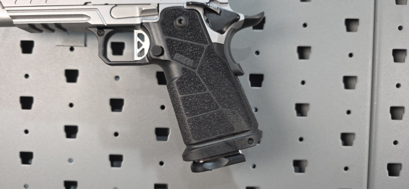 kimber-2k11-comp-9mm-2011-stainless-big-4