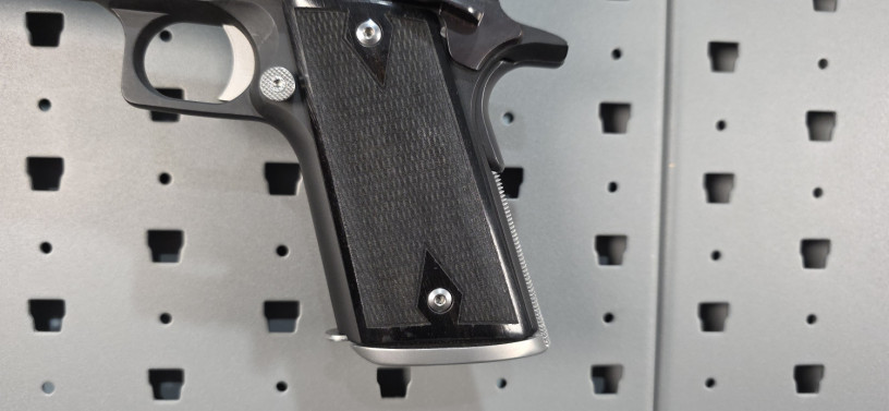 extremely-rare-lar-grizzly-hand-cannon-multi-caliber-big-6